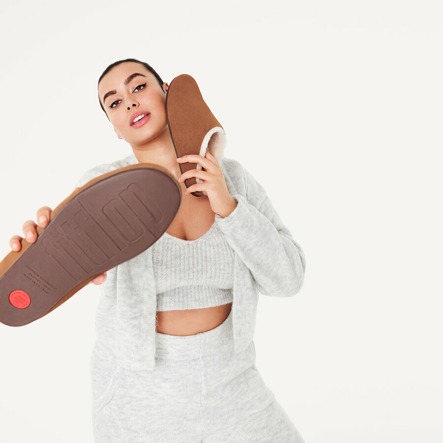 FitFlop&trade; Tumbled Tan Pantoffels &ndash; Zachte Comfort Sloffen voor Dames