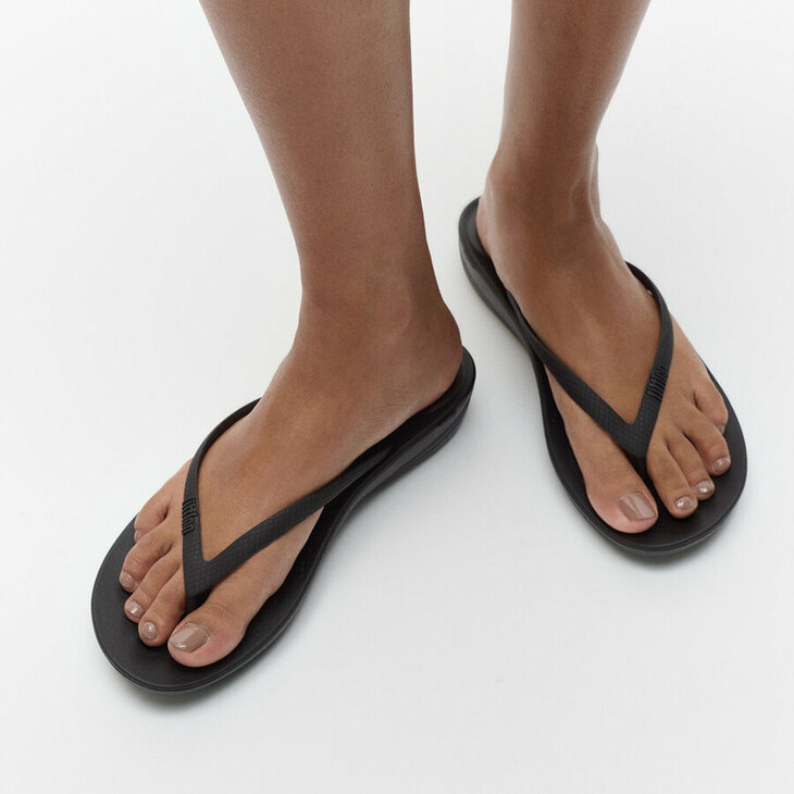 FitFlop&trade; Iqushion Ergonomic Flip-Flops TPU